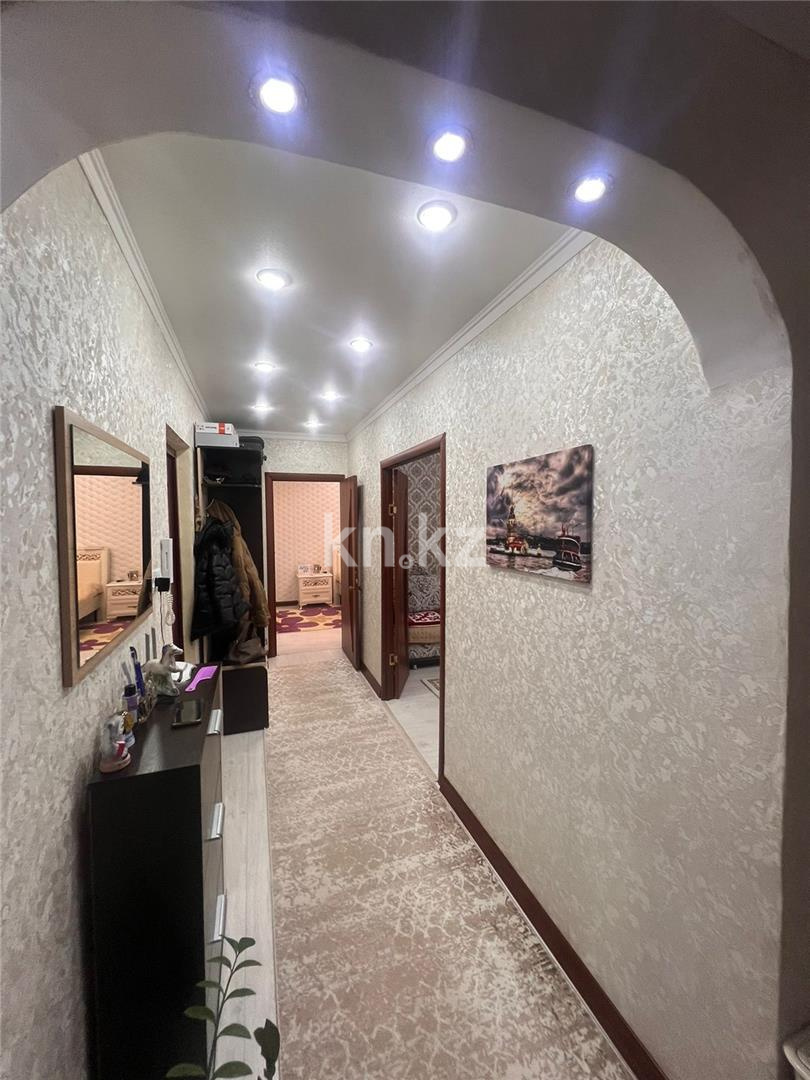 Продажа 2-комнатной квартиры, 53 м², мкр-н Голубые Пруды, дом  15 в Караганде - фото 13