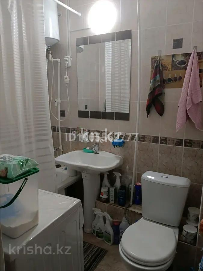 Продажа 3-комнатной квартиры, 61 м², пр. Республики, дом  10 - Продажа  трехкомнатных квартир в Караганде фото 8 из 10