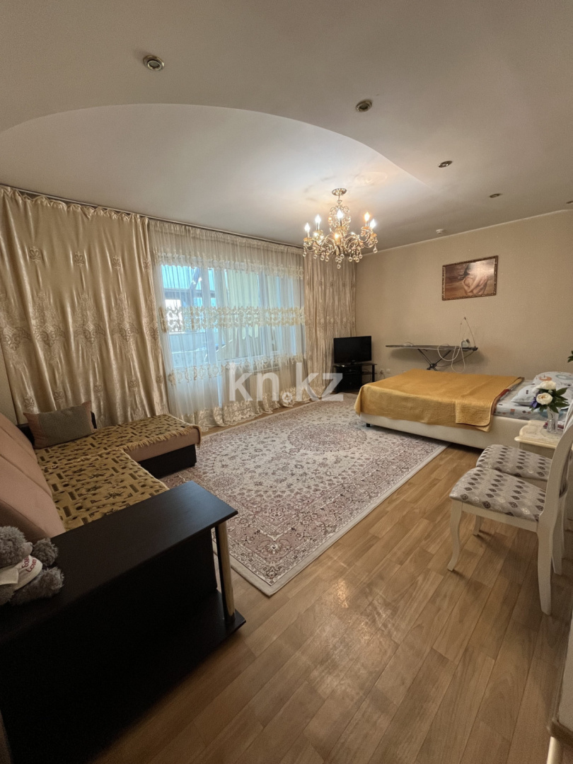 Аренда 1-комнатной квартиры посуточно, 62 м², Абая, дом  63 - ул. Валиханова - Аренда квартир посуточно в Астане с фото фото 14 из 18