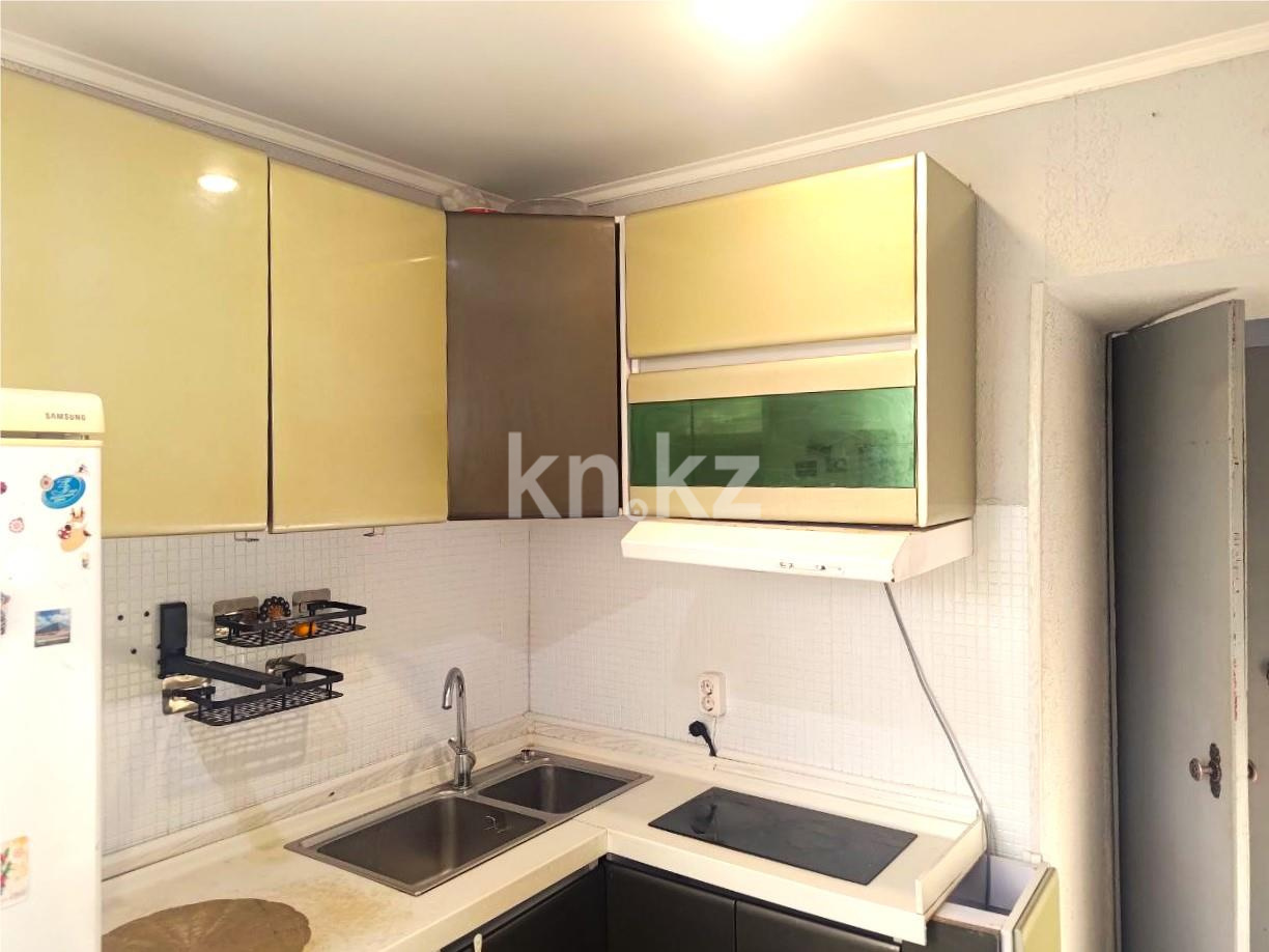 Продажа 3-комнатной квартиры, 48 м², мкр-н 23, дом  34 в Караганде - фото 8