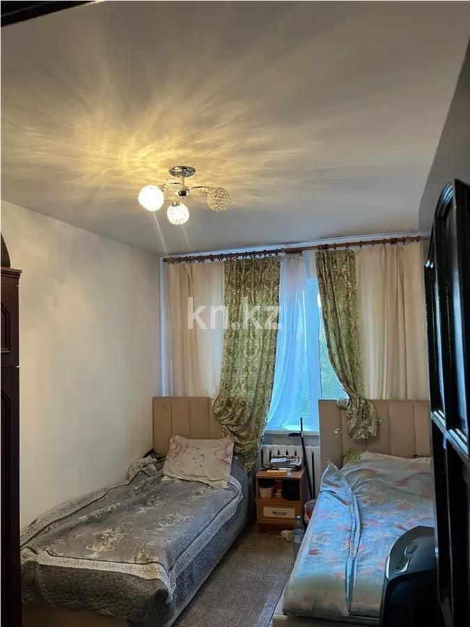 Продажа 4-комнатной квартиры, 75 м², мкр-н Голубые Пруды, дом  6 в Караганде - фото 3