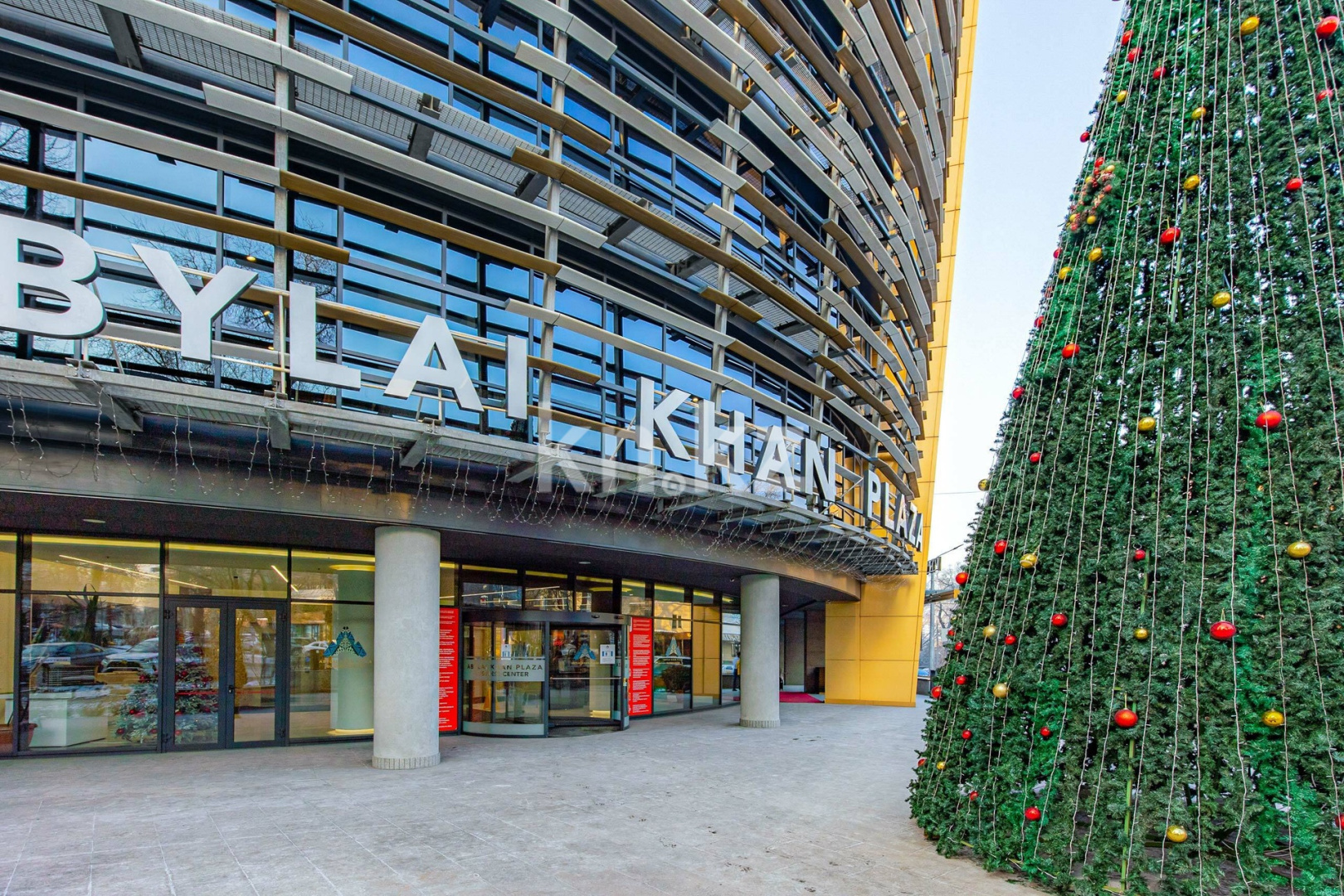 Аренда , пр. Абылай хана, дом  53 - Аренда офисных и торговых помещений в Алматы фото 17 из 18