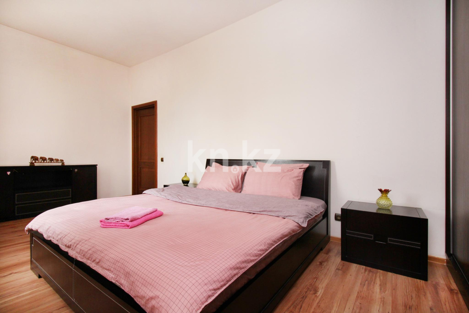 Аренда 2-комнатной квартиры посуточно, 80 м², Достык, дом  162 - ул. Жолдасбекова - Аренда жилой и коммерческой недвижимости в Алматы фото 10 из 20