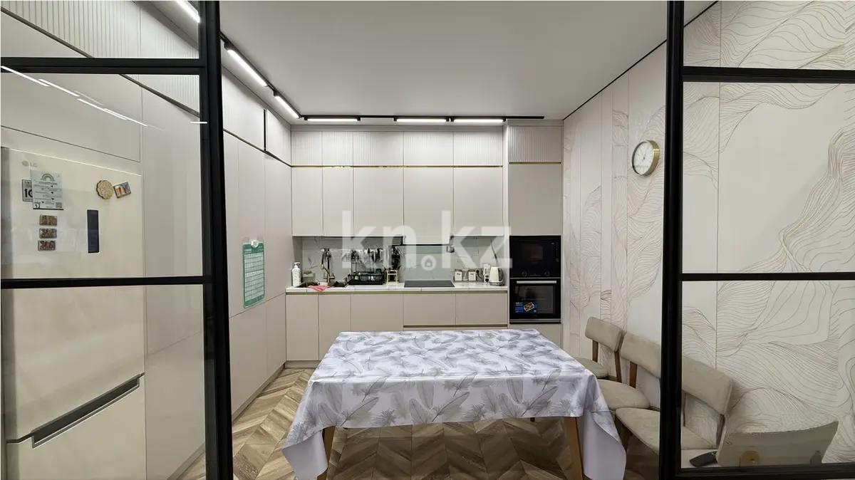 Продажа 3-комнатной квартиры, 100 м², пр. Момышулы, дом  2 в Астане - фото 4