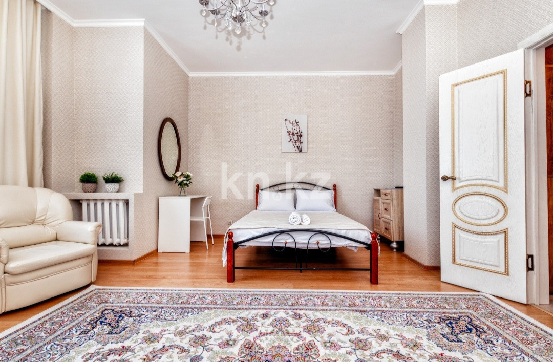 Аренда 1-комнатной квартиры посуточно, 56 м², ул. Сарайшык, дом  34 - ул. Акмешит в Астане - фото 3