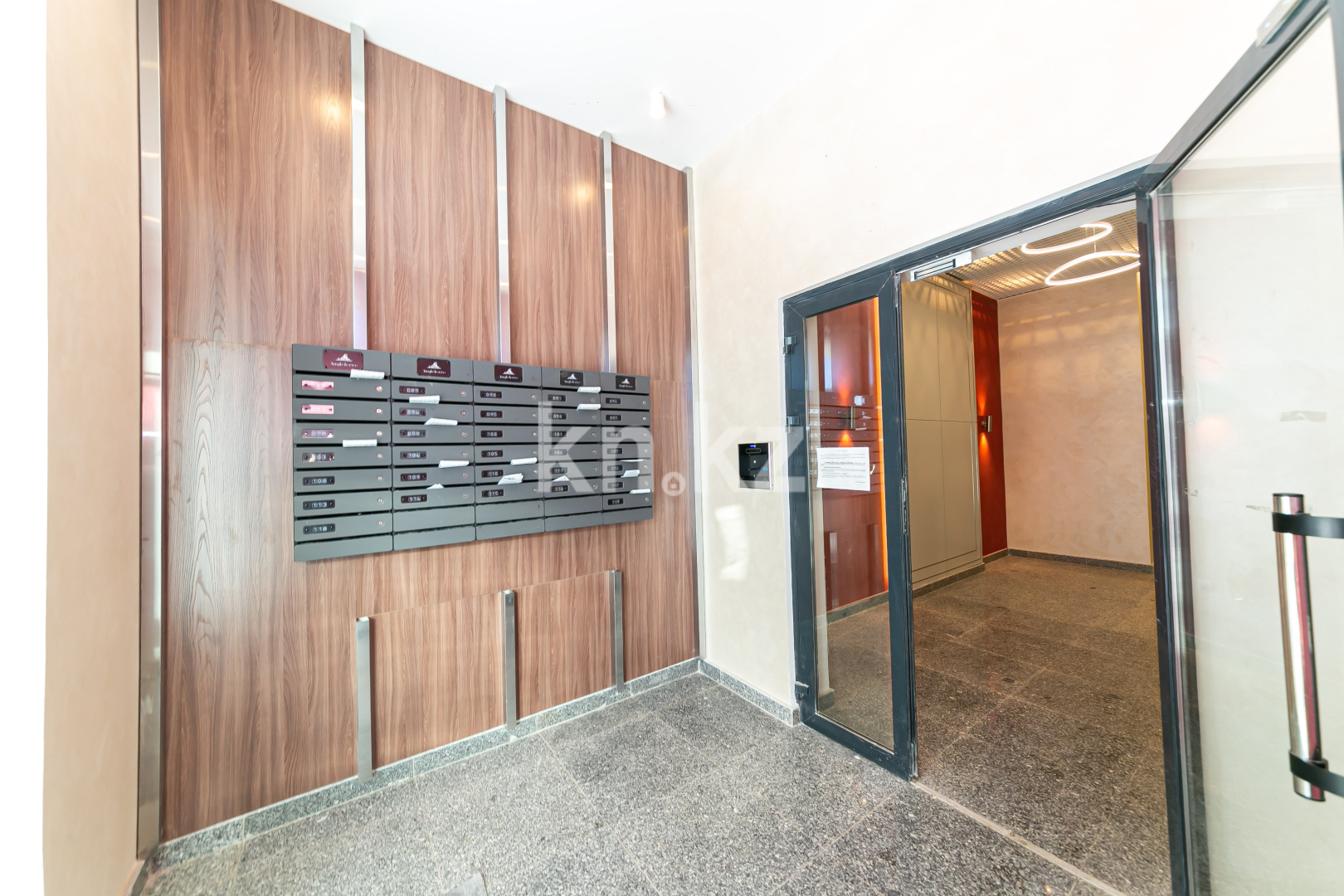 Продажа 2-комнатной квартиры, 79 м², ул. Хусейна бен Талала, дом  28 в Астане - фото 17