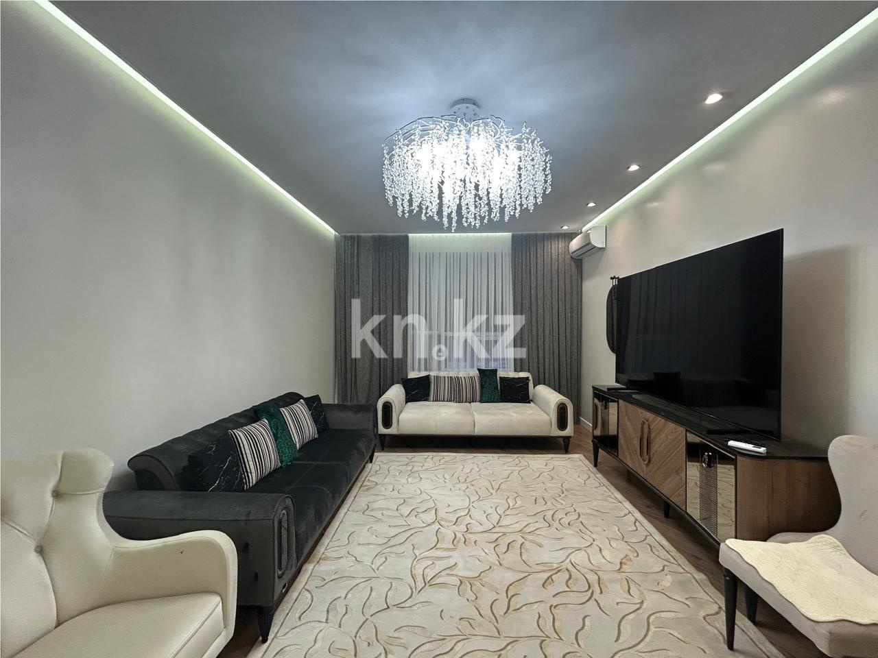 Продажа 3-комнатной квартиры, 105 м², ул. Бокейхана - Продажа квартир в Казахстане фото 1 из 16