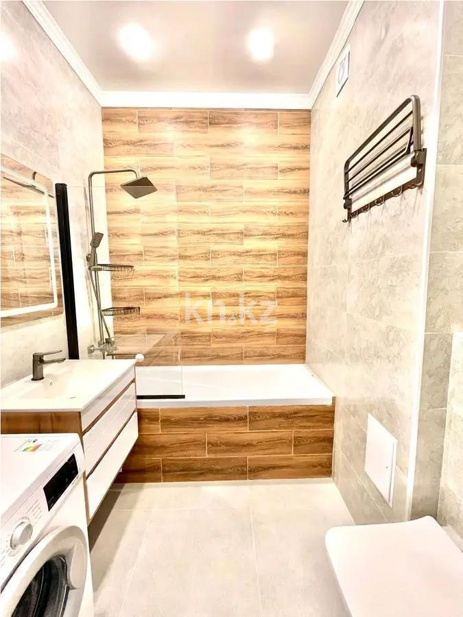 Продажа 3-комнатной квартиры, 61 м², пр. Тауелсыздык, дом  23 в Астане - фото 4