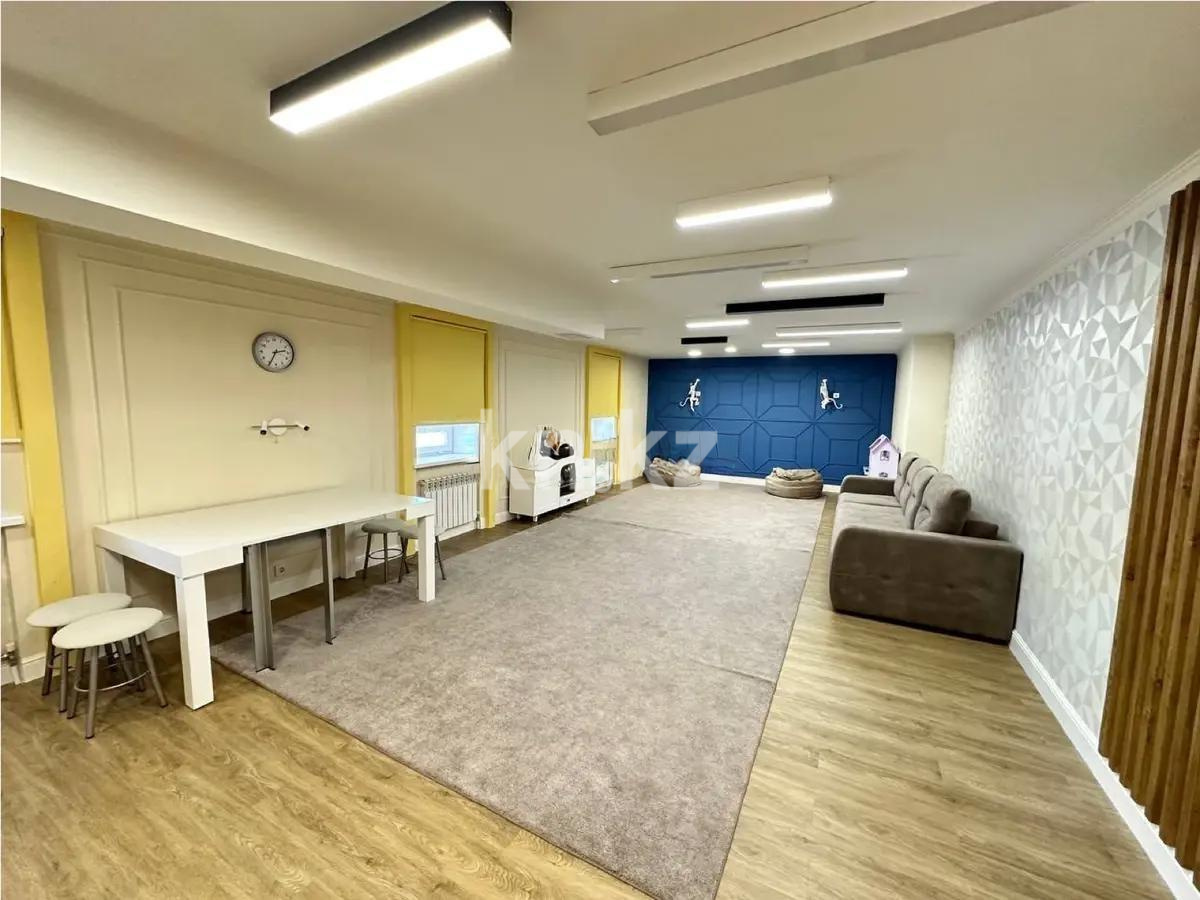 Продажа 7-комнатной квартиры, 389.5 м², пр. Мангилик Ел, дом  23/1 - Продажа  пятикомнатных квартир в Астане без посредников фото 1 из 7