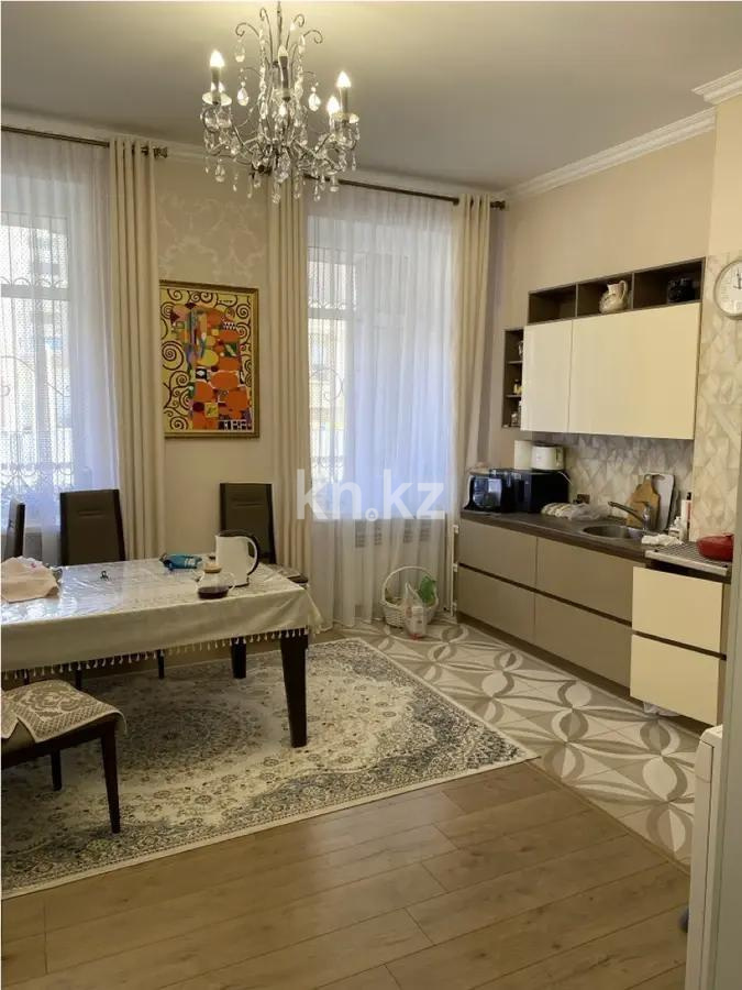 Продажа 3-комнатной квартиры, 120 м², мкр. Аксай-5, дом  3б в Алматы - фото 2