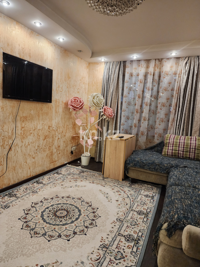 Аренда 2-комнатной квартиры, 42 м² - Аренда квартир помесячно в Алматы фото 1 из 9