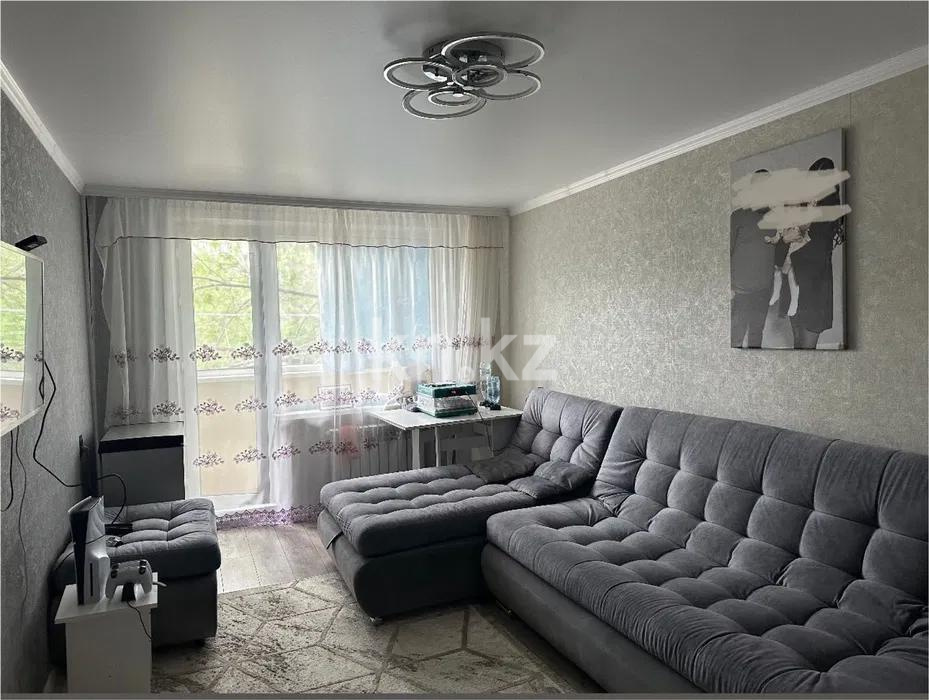 Продажа 1-комнатной квартиры, 35 м², ул. Казахстанская, дом  128/1 - Продажа квартир в Шахтинске фото 1 из 3