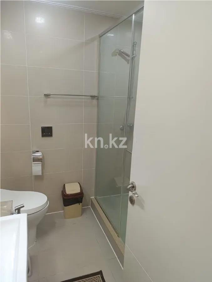 Продажа 1-комнатной квартиры, 42 м², пр. Кошкарбаева, дом  10/1 в Астане - фото 3