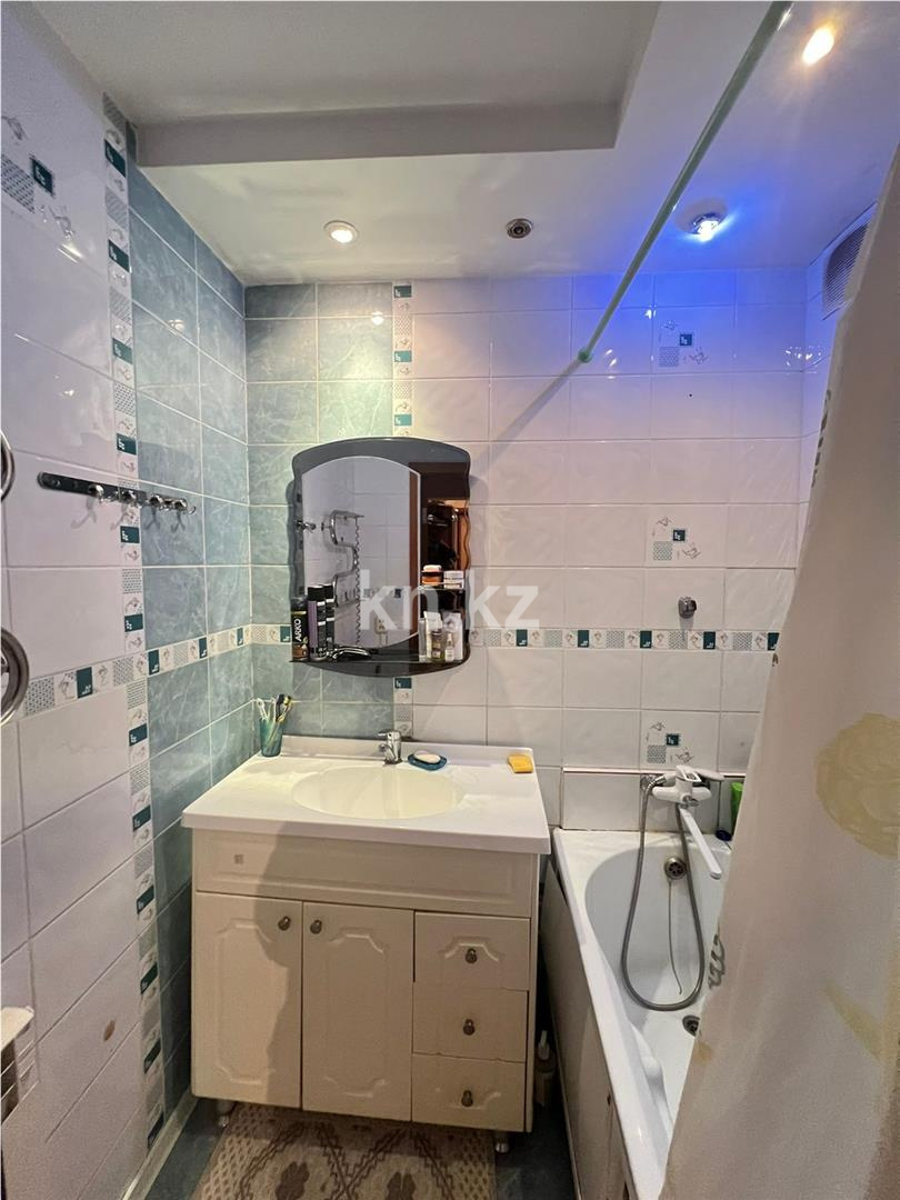 Продажа 4-комнатной квартиры, 75 м², мкр-н Степной-4, дом  33 в Караганде - фото 10