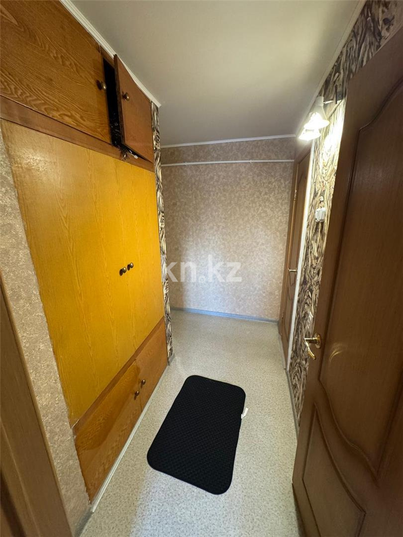 Продажа 3-комнатной квартиры, 58 м², ул. Крылова - Продажа  трехкомнатных квартир в Караганде фото 9 из 12