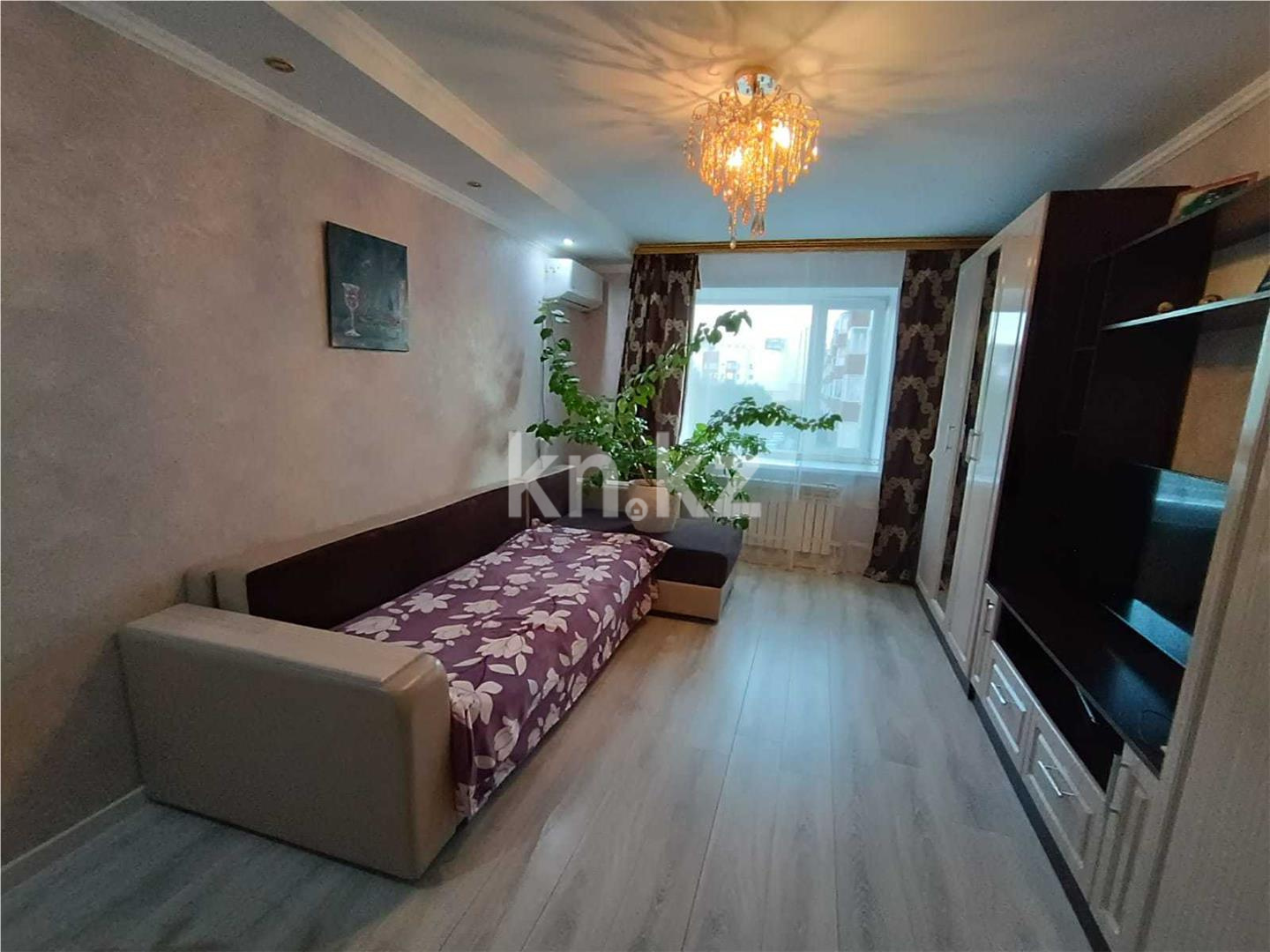 Продажа 2-комнатной квартиры, 59 м², ул. Азербаева в Астане
