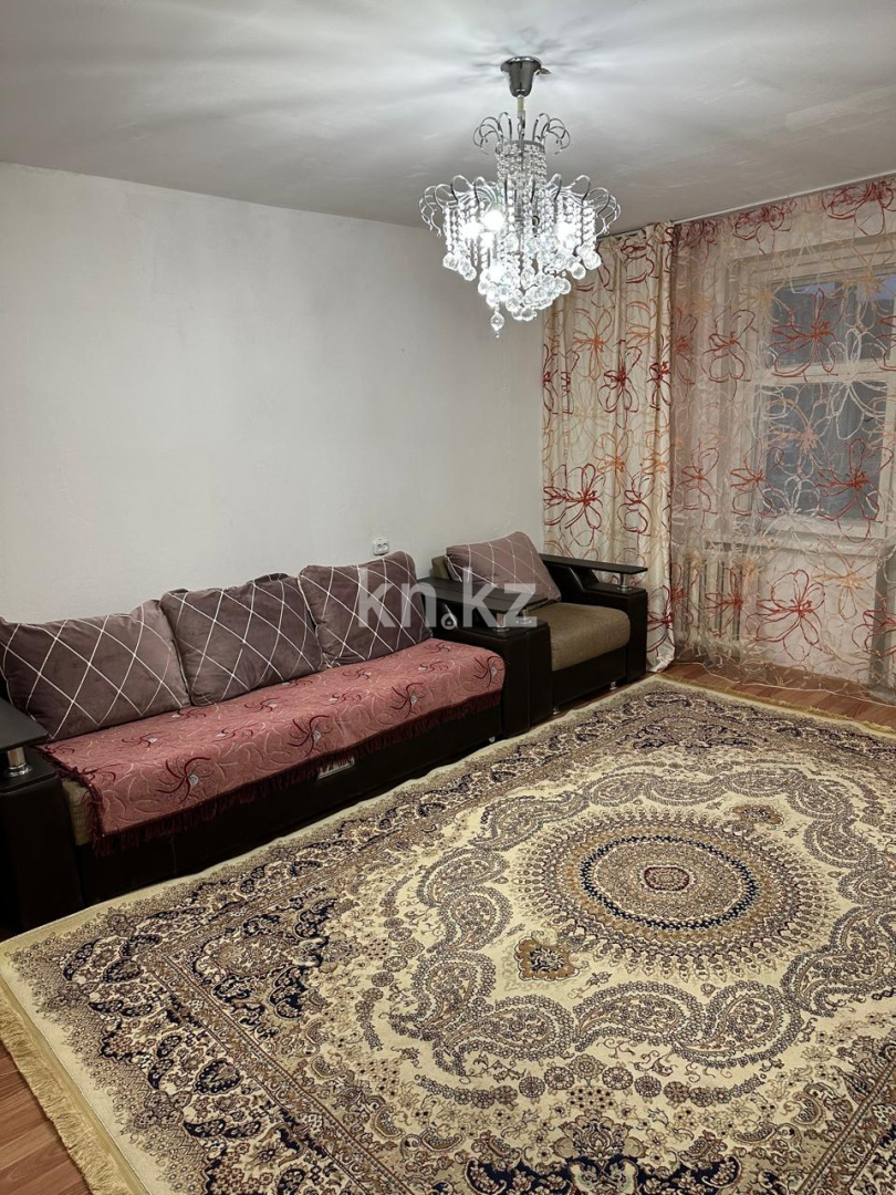 Продажа 3-комнатной квартиры, 64 м², мкр-н Мамраева (Восток-5), дом  4 - Продажа  трехкомнатных квартир в Караганде фото 1 из 1