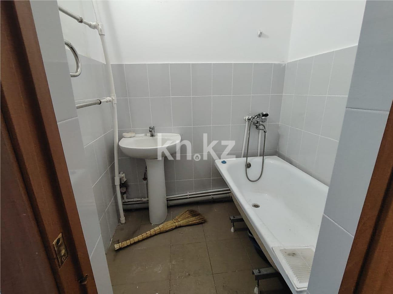 Продажа 1-комнатной квартиры, 35 м² - Недвижимость в Темиртау - страница 3 фото 9 из 14