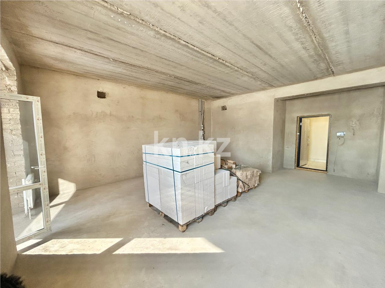 Продажа 1-комнатной квартиры, 42 м² - Продажа однокомнатных квартир в Караганде - страница 2 фото 1 из 9