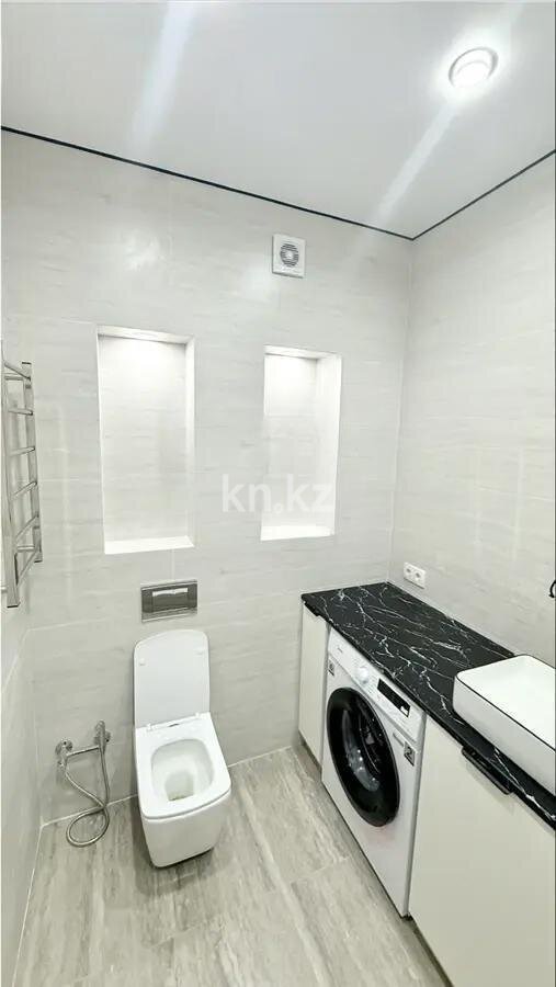 Продажа 2-комнатной квартиры, 42.3 м² в Алматы - фото 2