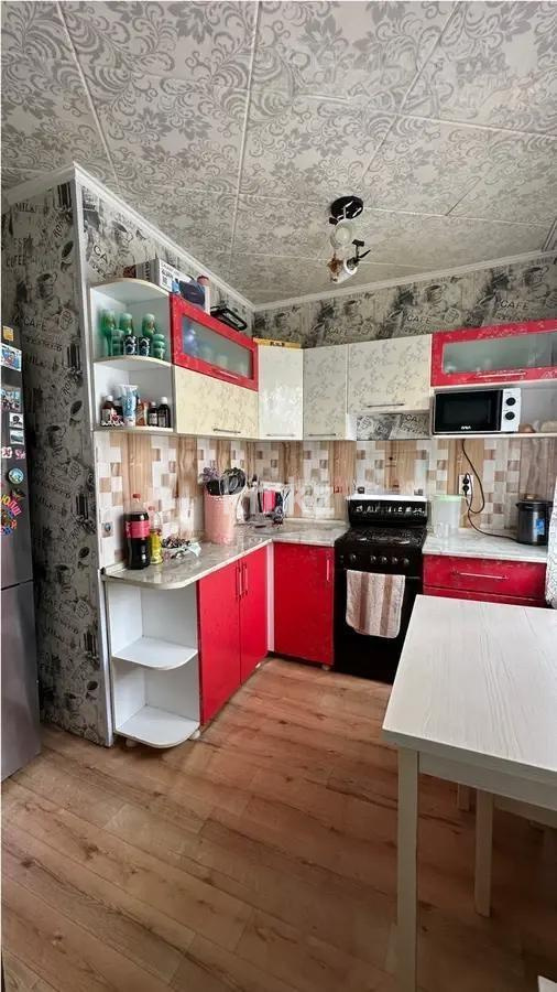 Продажа 2-комнатной квартиры, 45 м², мкр-н 15, дом  22 в Караганде - фото 4