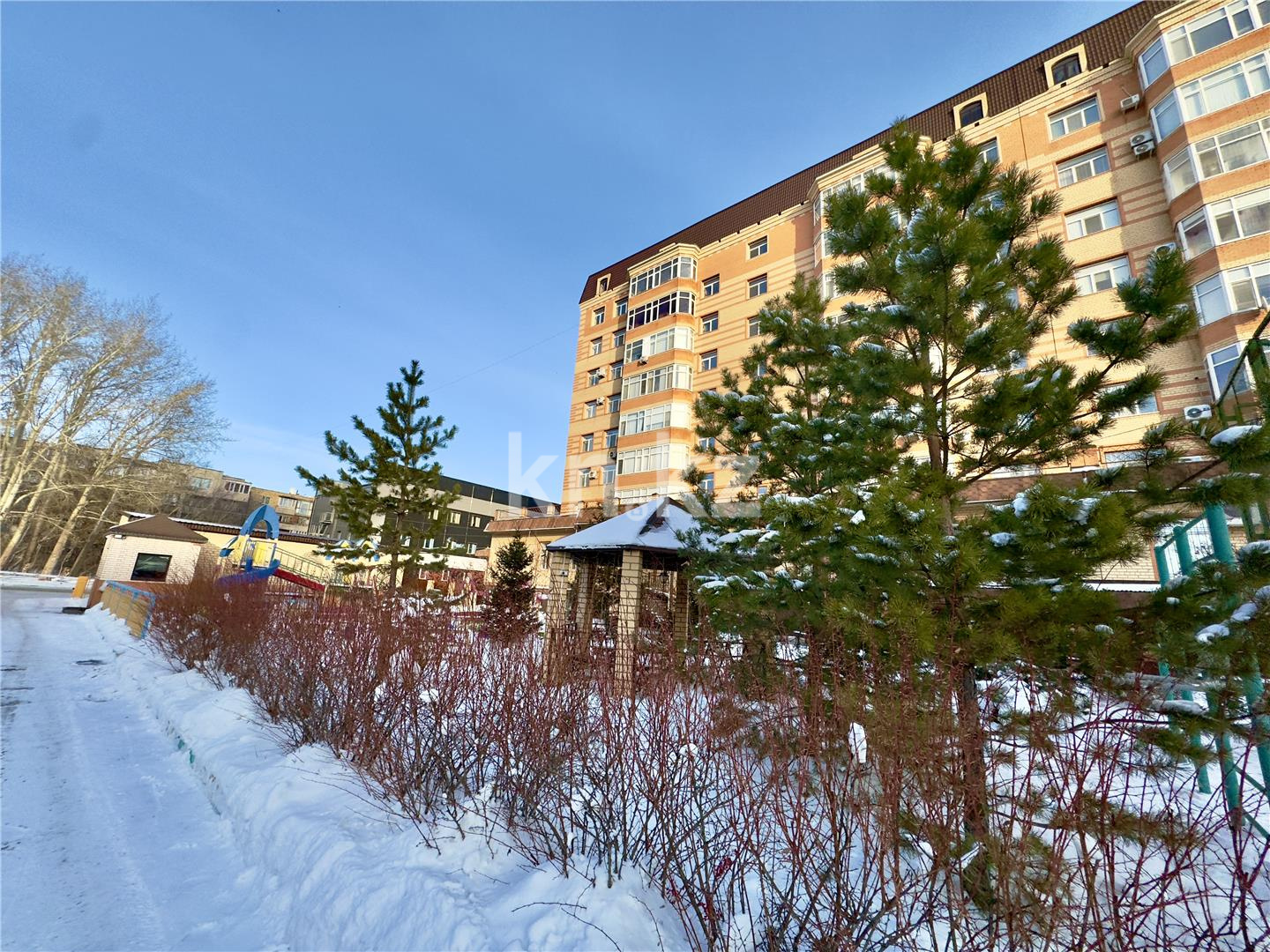 Продажа 5-комнатной квартиры, 217 м², ул. Аманжолова, дом  41 - Продажа  пятикомнатных квартир в Караганде фото 42 из 43