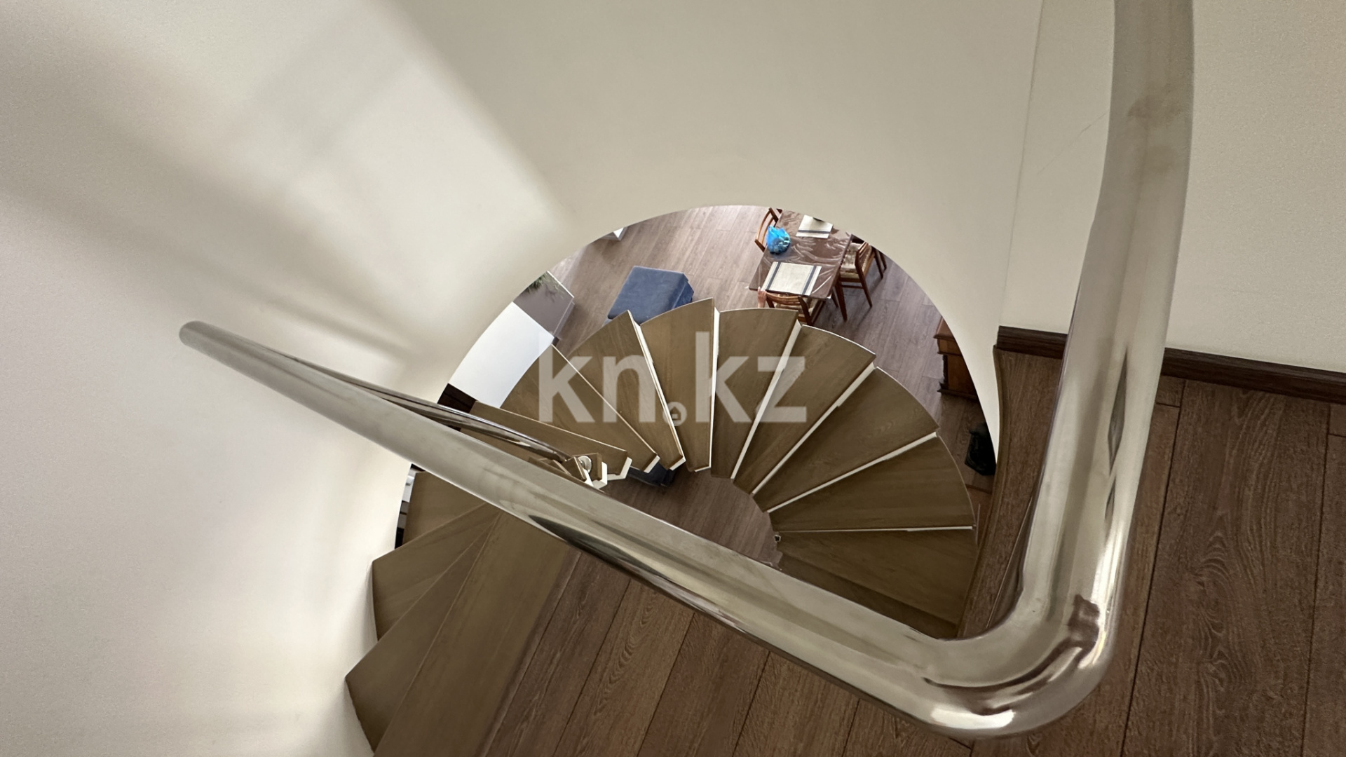 Продажа 5-комнатной квартиры, 295 м² - Продажа квартир в Казахстане - страница 6 фото 11 из 22