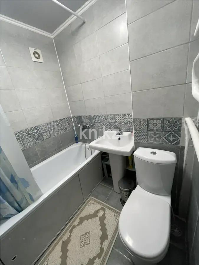 Продажа 2-комнатной квартиры, 46 м², 1 мкр., дом  22 в Алматы - фото 4