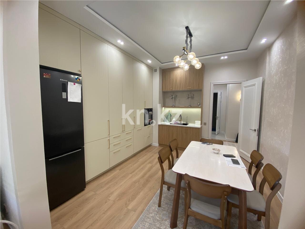 Продажа 4-комнатной квартиры, 105.8 м² в Астане - фото 2