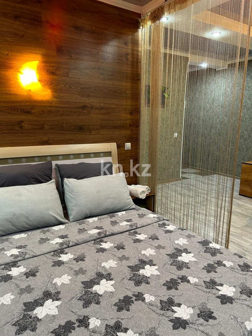 Аренда 1-комнатной квартиры посуточно, 40 м², Бектурова, дом  15 - Аренда жилой и коммерческой недвижимости в Павлодаре фото 3 из 10