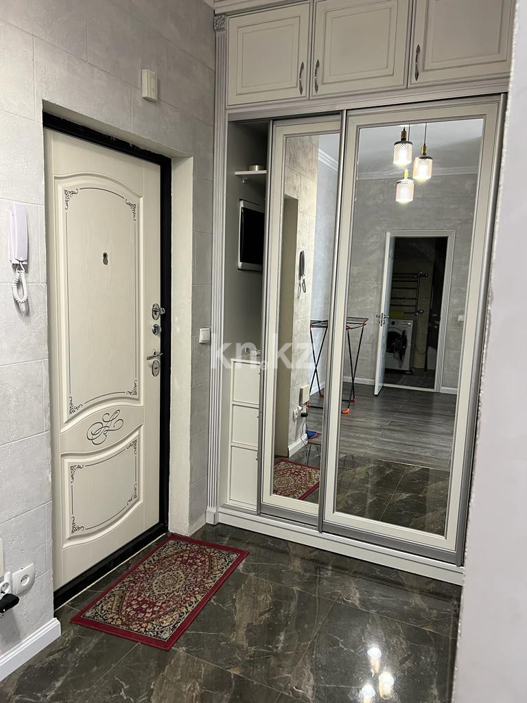 Аренда 3-комнатной квартиры посуточно, 3073 м², ул. Навои, дом  208/6 - ул. Торайгырова - Аренда  трехкомнатных квартир посуточно в Алматы с фото фото 1 из 13
