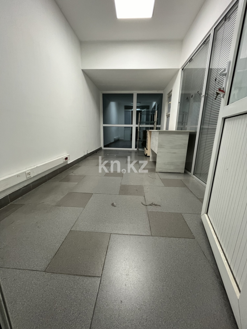 Аренда , бул. Садовый бульвар, дом  1а - Яссауи Жандосова в Алматы - фото 2