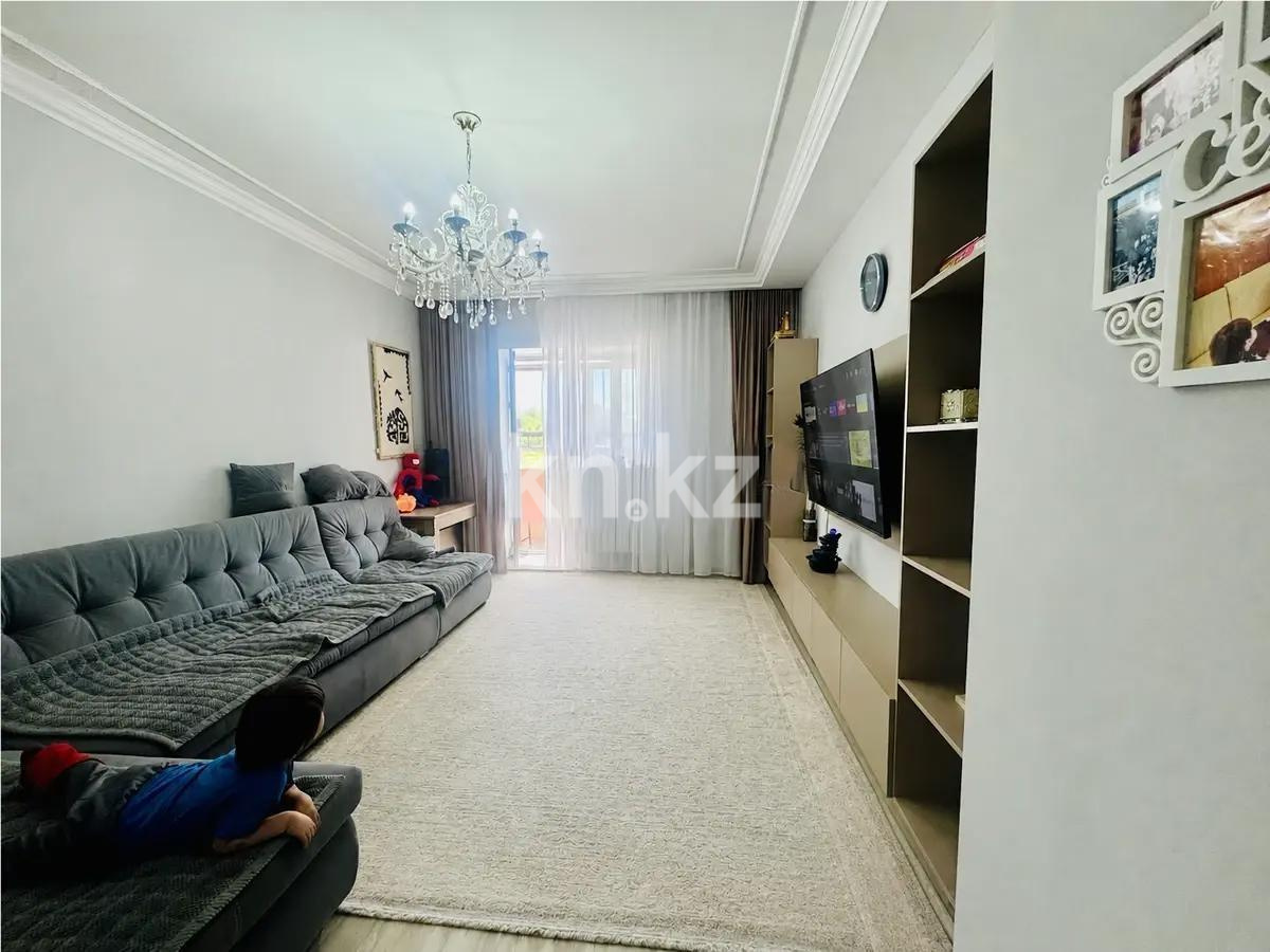 Продажа 3-комнатной квартиры, 93 м² в Караганде