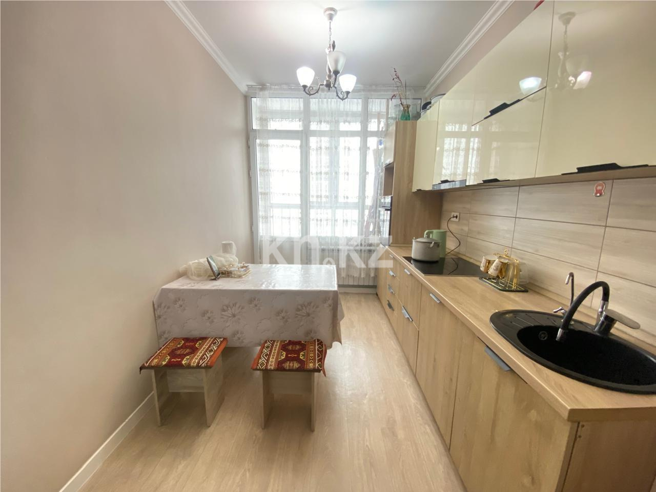 Продажа 3-комнатной квартиры, 71.5 м², пр. Момышулы в Астане - фото 7