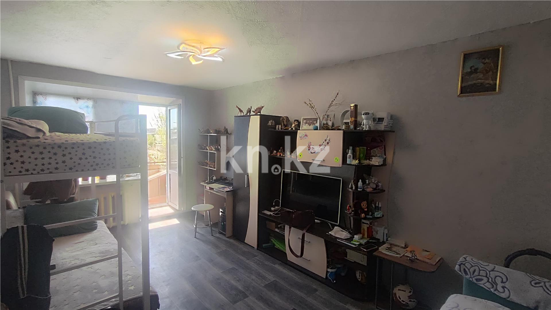Продажа 1-комнатной квартиры, 31 м², мкр-н 19 - Продажа однокомнатных квартир в Караганде в Майкудуке фото 1 из 8