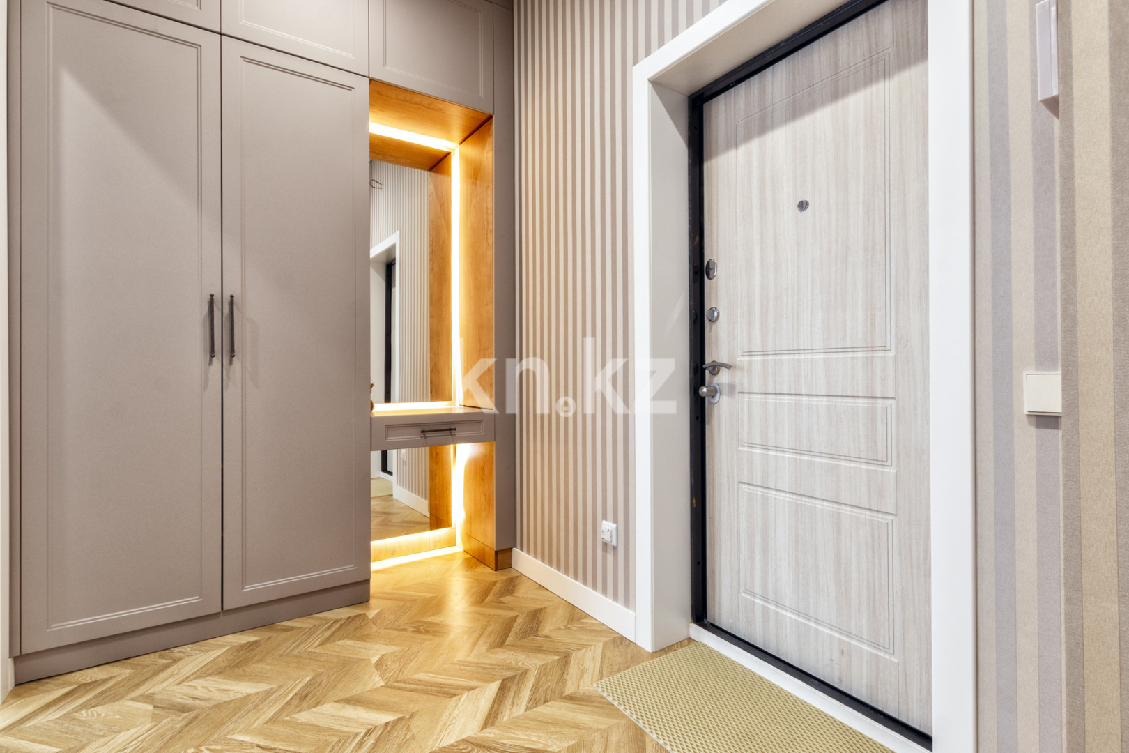 Аренда 2-комнатной квартиры посуточно, 45 м², пр. Мангилик Ел, дом  51/3 - пр. Улы Дала - Аренда квартир посуточно в Астане без посредников фото 8 из 20