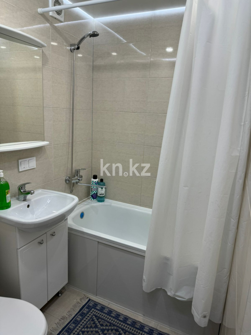 Аренда 1-комнатной квартиры посуточно, 37 м², ул. Гоголя, дом  56/2 - Аренда квартир посуточно в Караганде с фото фото 4 из 6