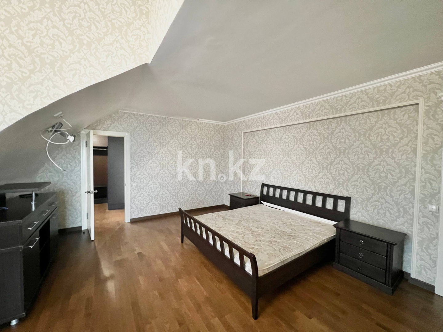 Продажа 4-комнатной квартиры, 223 м² в Астане - фото 12