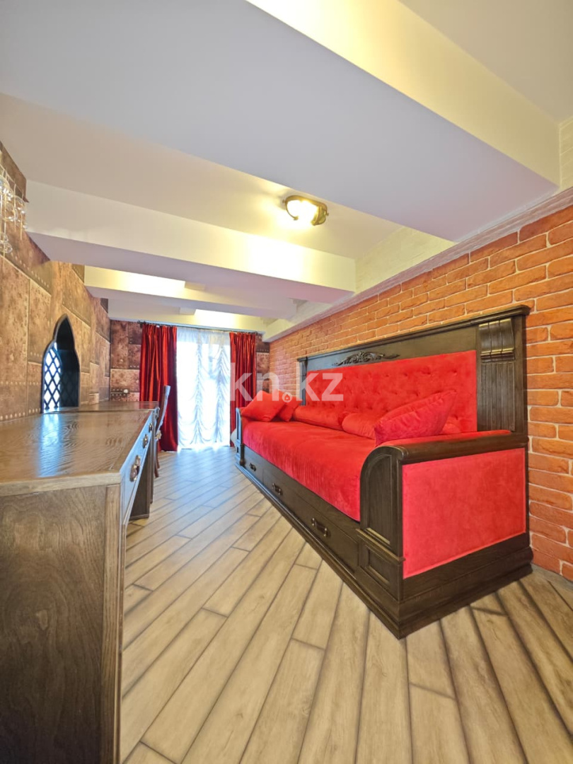 Продажа 3-комнатной квартиры, 96 м², ул. Ержанова, дом  18/6 - Продажа квартир в Караганде с фото фото 15 из 23