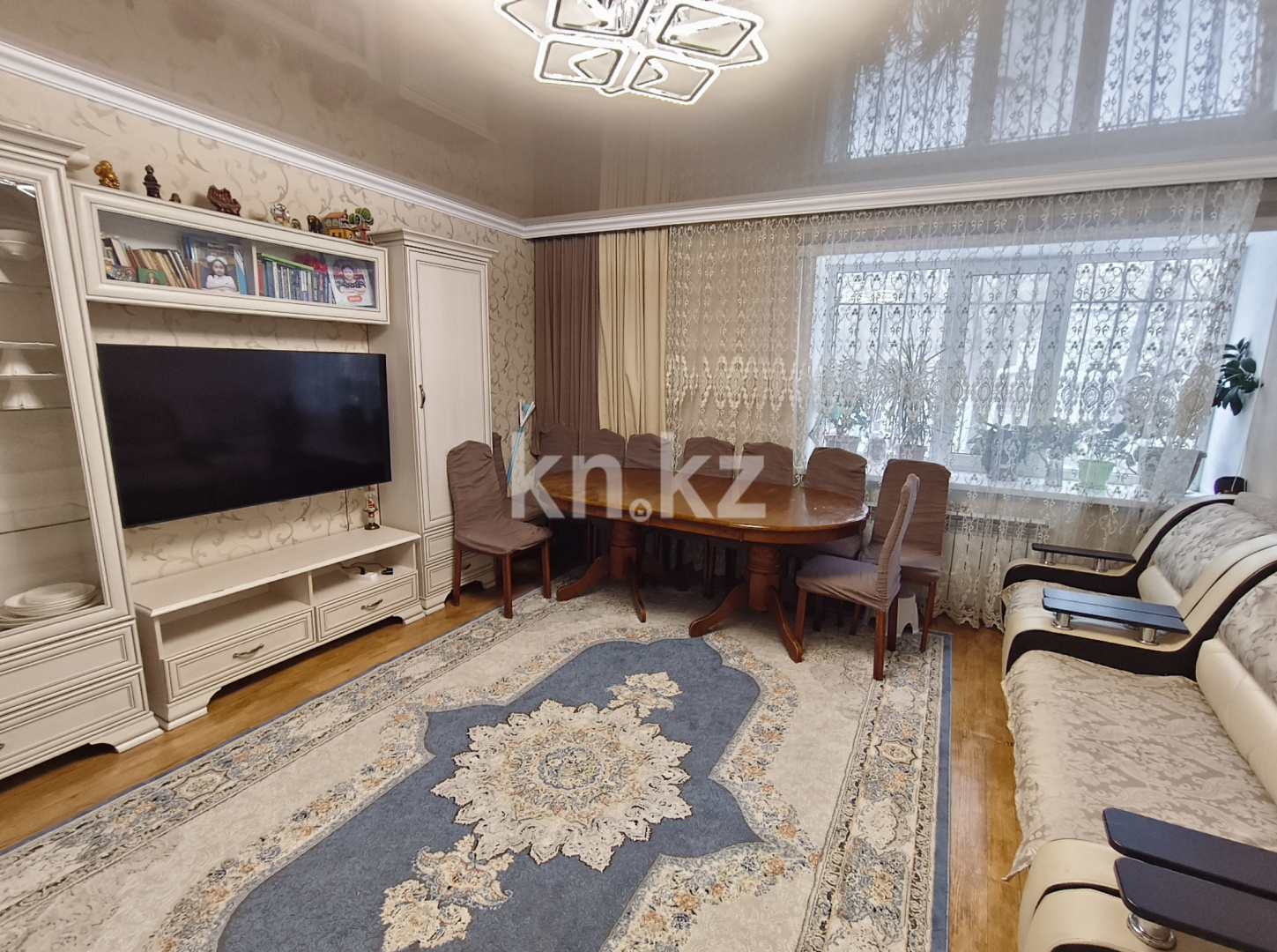 Продажа 4-комнатной квартиры, 76 м² в Караганде