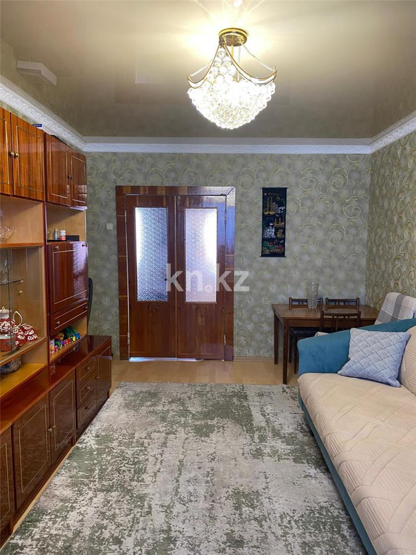 Продажа 3-комнатной квартиры, 65 м², 83 квартал, дом  5 - Продажа  трехкомнатных квартир в Караганде фото 1 из 12