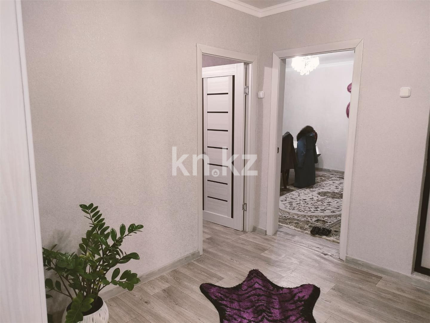 Продажа 3-комнатной квартиры, 64 м², ул. Жекибаева - Продажа  трехкомнатных квартир в Караганде фото 15 из 22