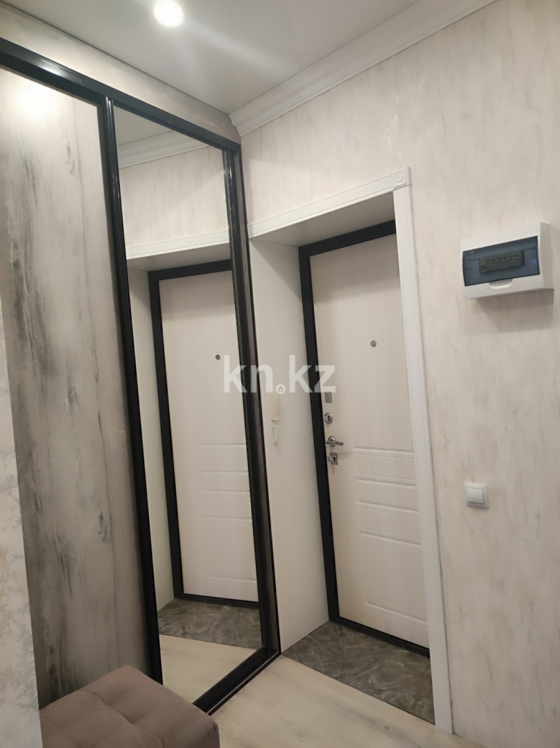 Продажа 3-комнатной квартиры, 80 м², ул. Сатыбалдина, дом  4/1 - Продажа  трехкомнатных квартир в Караганде фото 1 из 8