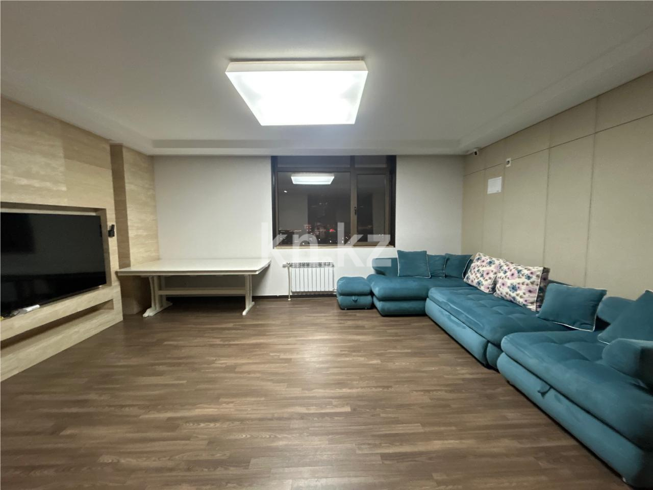 Продажа 4-комнатной квартиры, 128 м², пр. Кошкарбаева в Астане - фото 2