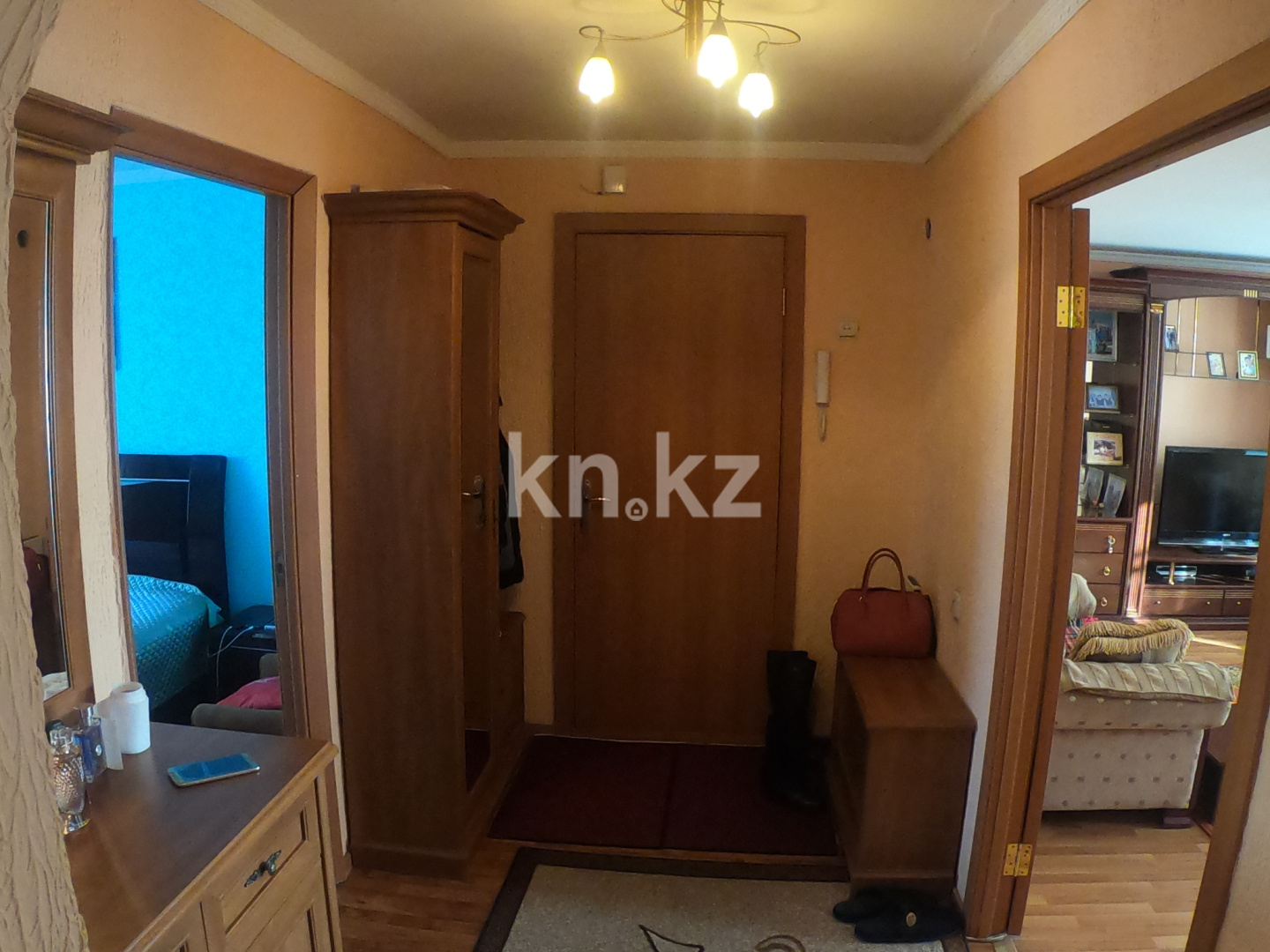 Продажа 3-комнатной квартиры, 75.6 м², ул. Маметовой, дом  121 в Караганде - фото 4