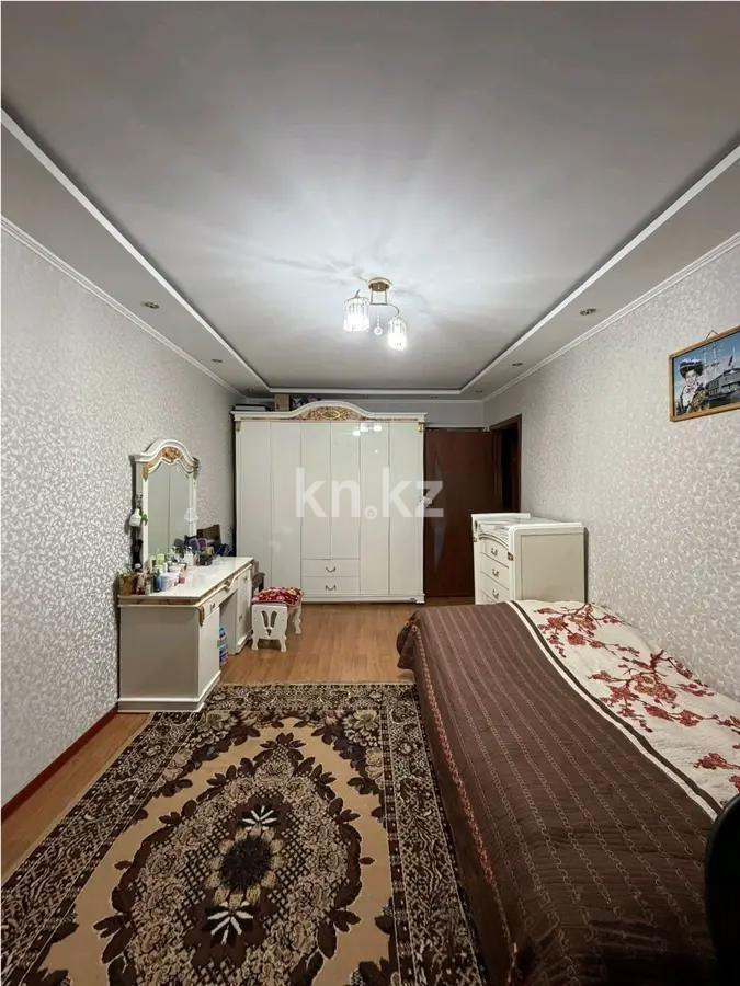 Продажа 4-комнатной квартиры, 77 м², ул. Дюсембекова, дом  55 - Продажа квартир в Казахстане фото 1 из 7