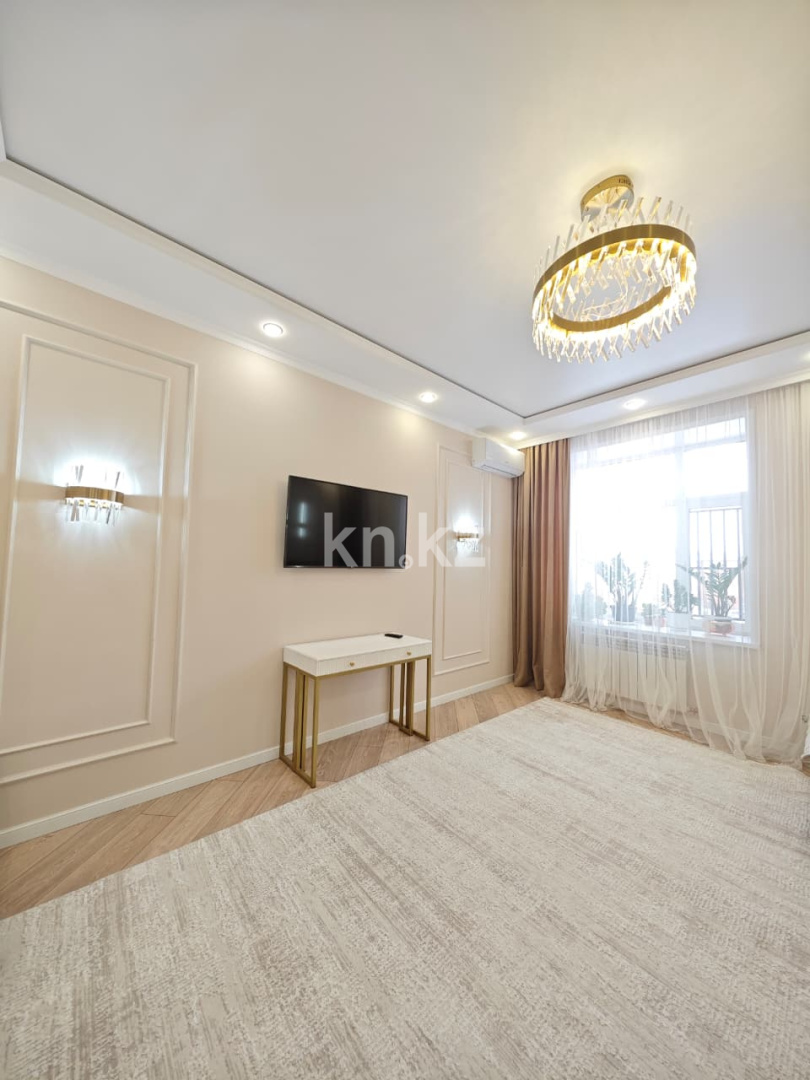 Продажа 4-комнатной квартиры, 120 м², пр. Шахтеров, дом  73/1 в Караганде - фото 3