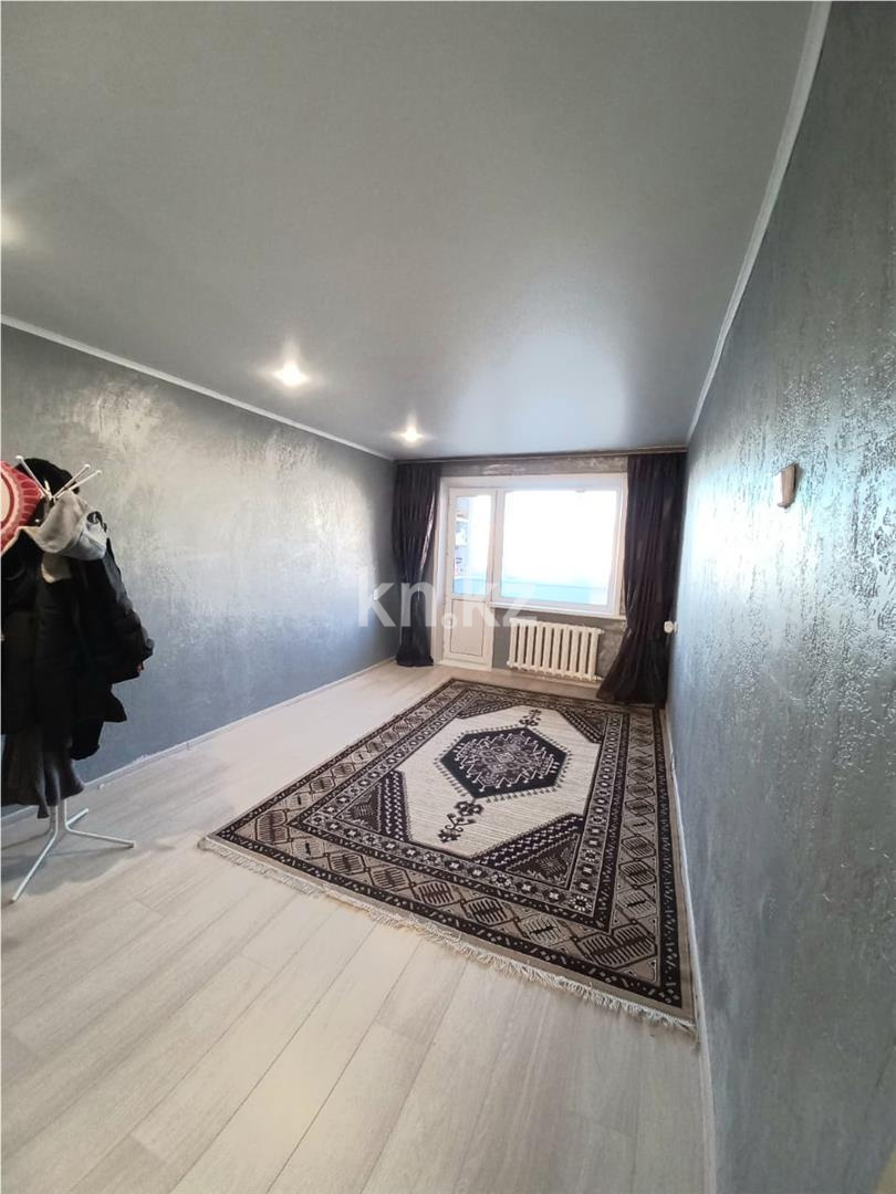 Продажа 2-комнатной квартиры, 44 м², ул. Казахстанская - Продажа и аренда недвижимости в Шахтинске фото 1 из 9