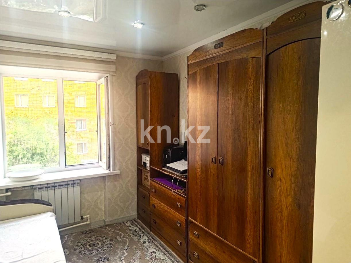 Продажа 4-комнатной квартиры, 62 м², мкр-н 21, дом  23 - Продажа  четырехкомнатных квартир в Караганде фото 6 из 17