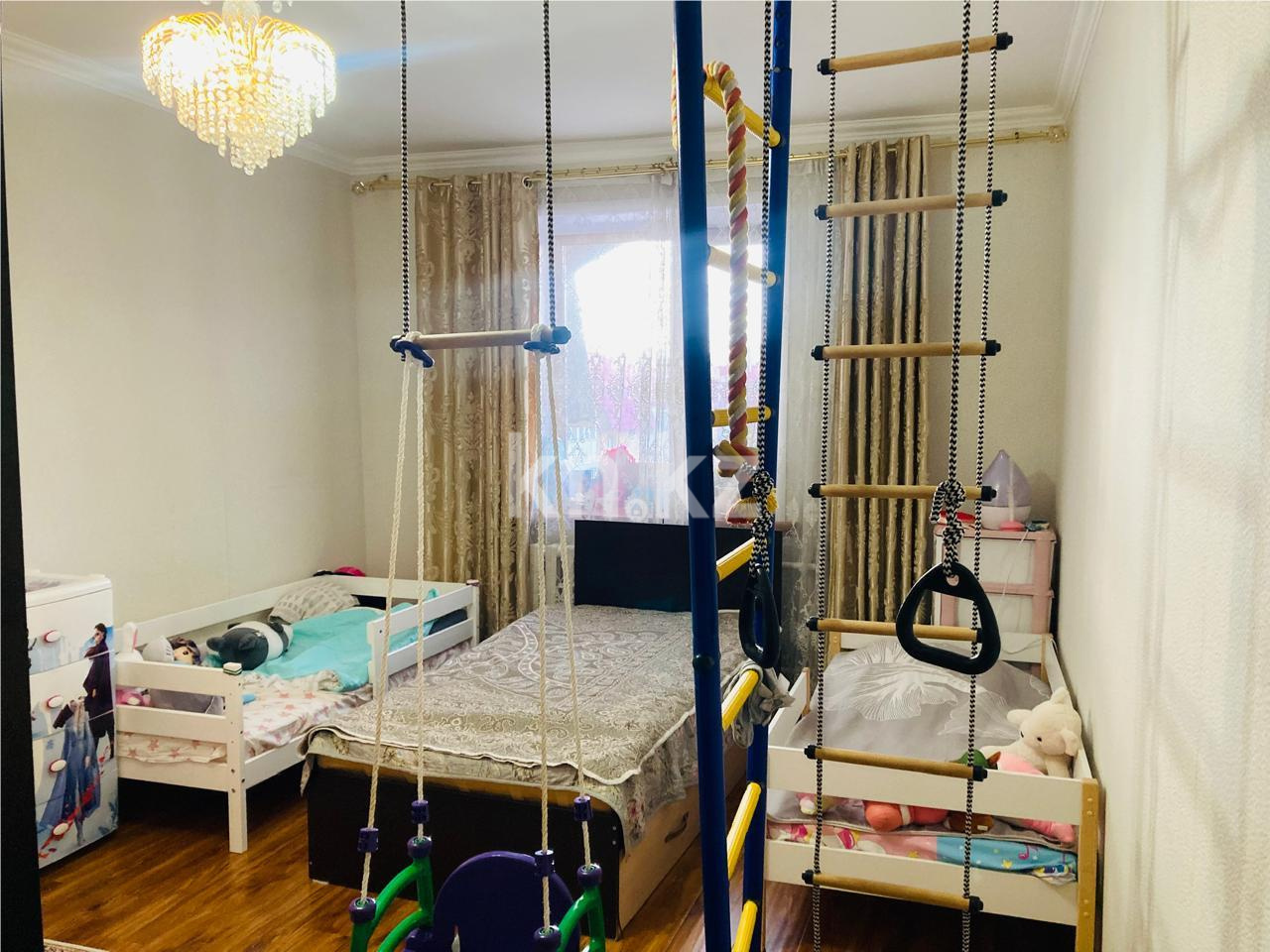 Продажа 5-комнатной квартиры, 179 м², мкр-н Голубые Пруды - Продажа  пятикомнатных квартир в Караганде фото 9 из 28